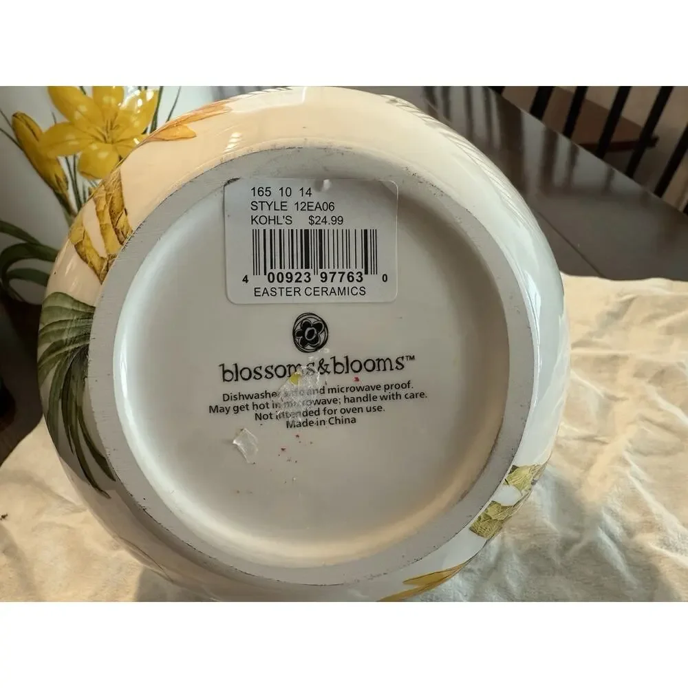Blossoms & Blooms Ceramic Decorative Basket Floral Easter White Yellow Round